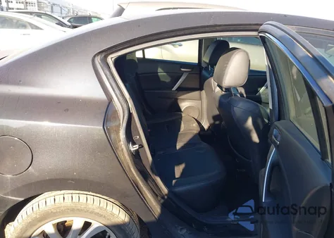 2013 Mazda Mazda3 I Grand Touring z USA, uszkodzony, nr VIN JM1BL1W75D1744994